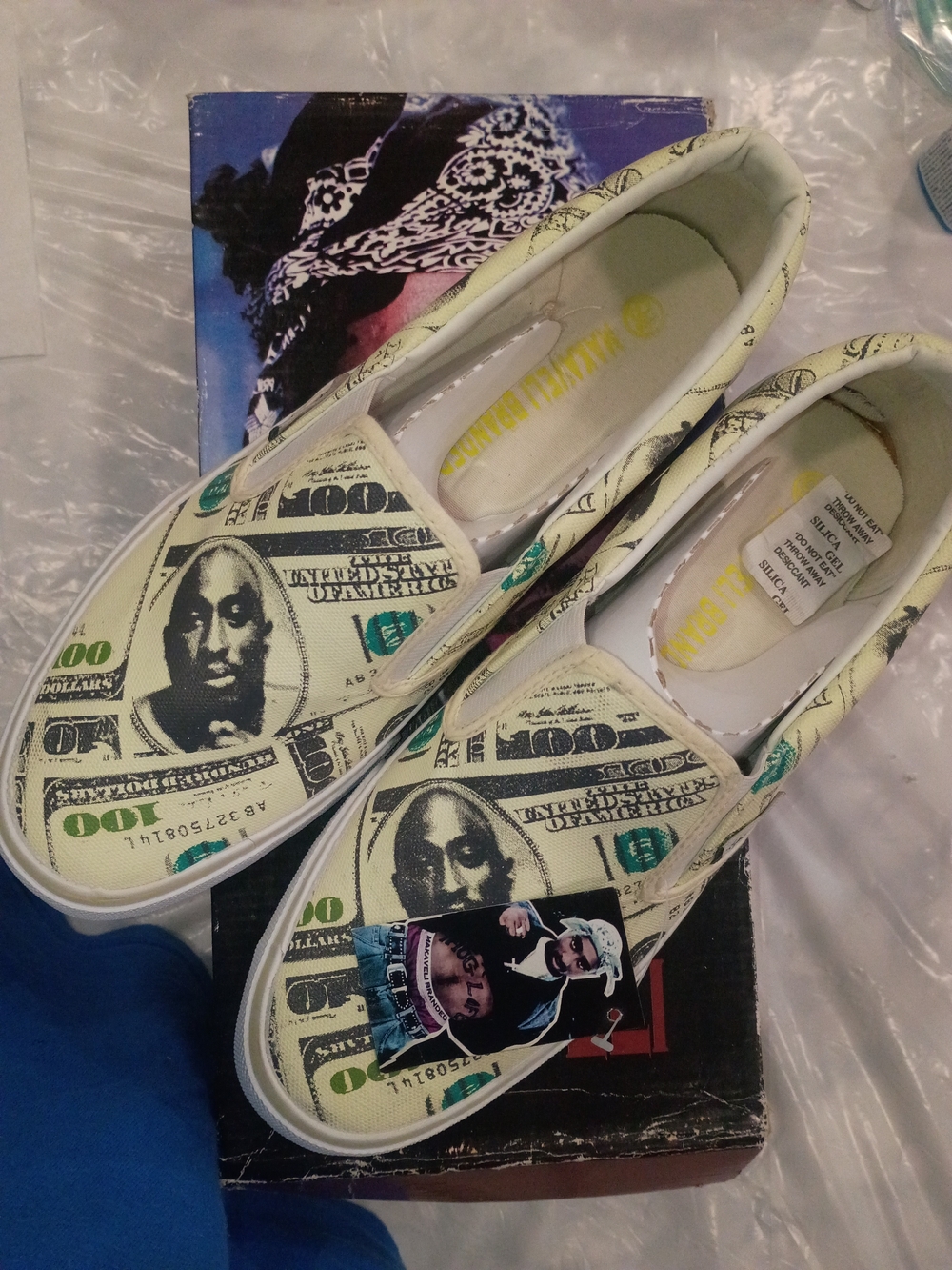 Canvas Slip-On 2Pac Makaveli Branded Size 9.5